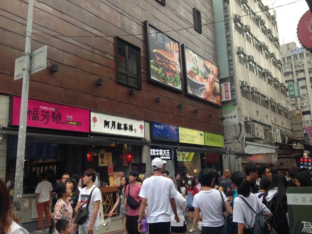 H Inn Taichung Exteriör bild